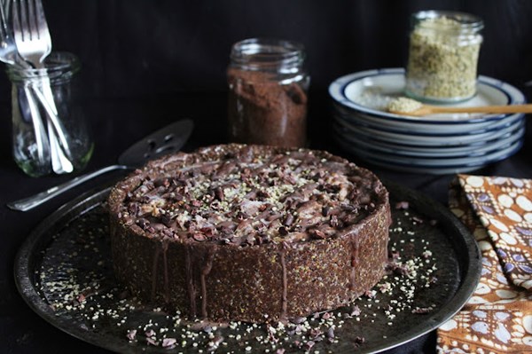 Deep-dish chocolate peanut butter ice-cream cake