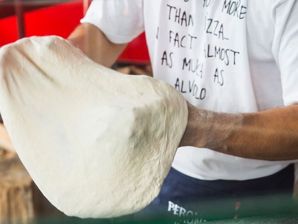 Deep-dish dough
