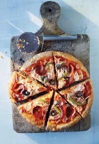 Deep-dish pizza supreme