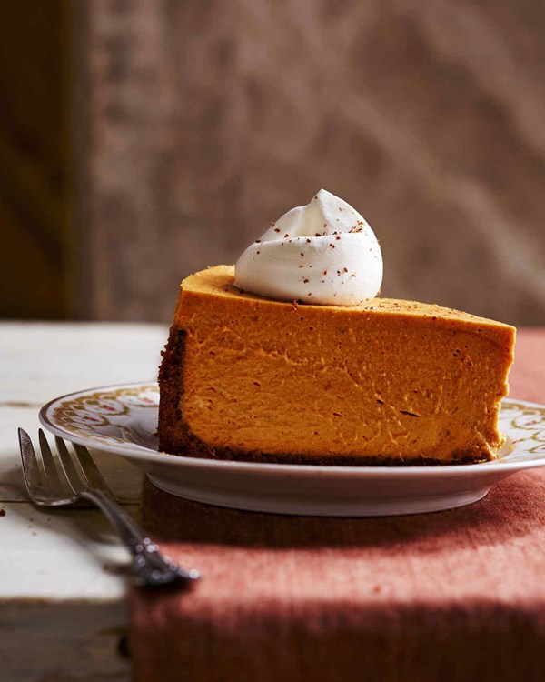 Deep-dish pumpkin icebox pie