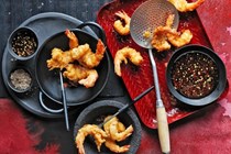 Deep-fried battered prawns with sweet chilli sauce