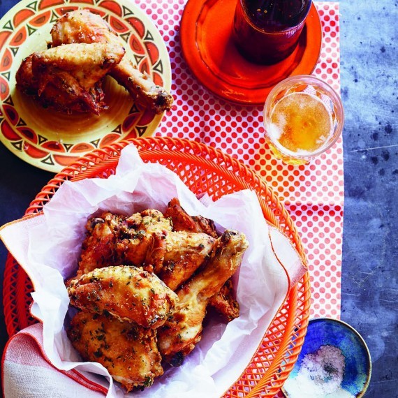 Deep-fried chicken with wine and lemon (Frango a passarinho)