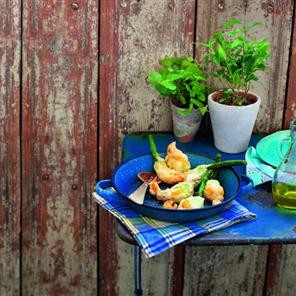 Deep-fried courgette flowers