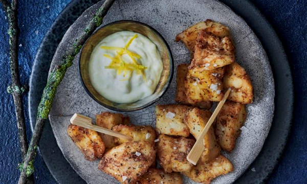 Deep fried fish bites with cooked lemon mayonnaise