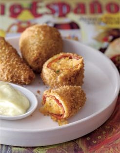 Deep-fried piquillo peppers stuffed with salt cod (Pimientos de piquillo con ajoarriero)