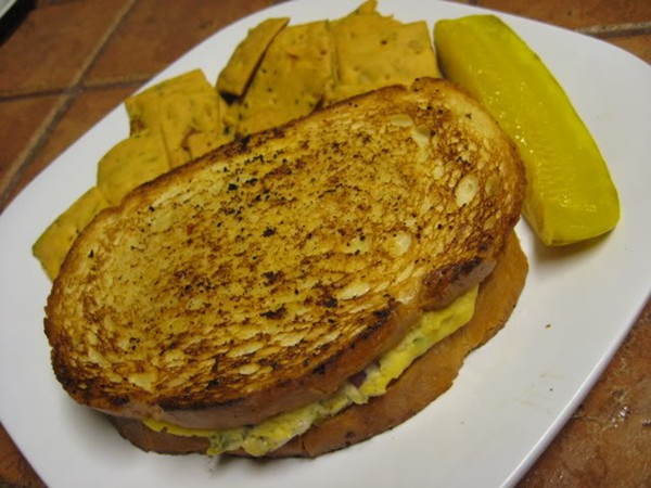 Deli-style no-tuna melt