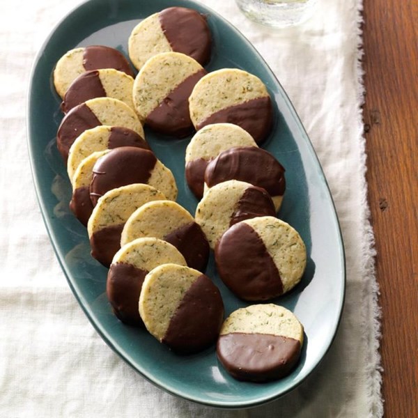 Delicate mint thins