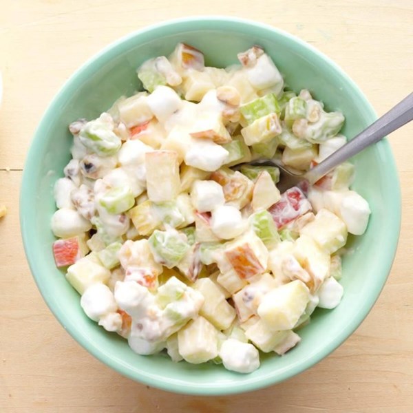 Delicious apple salad 
