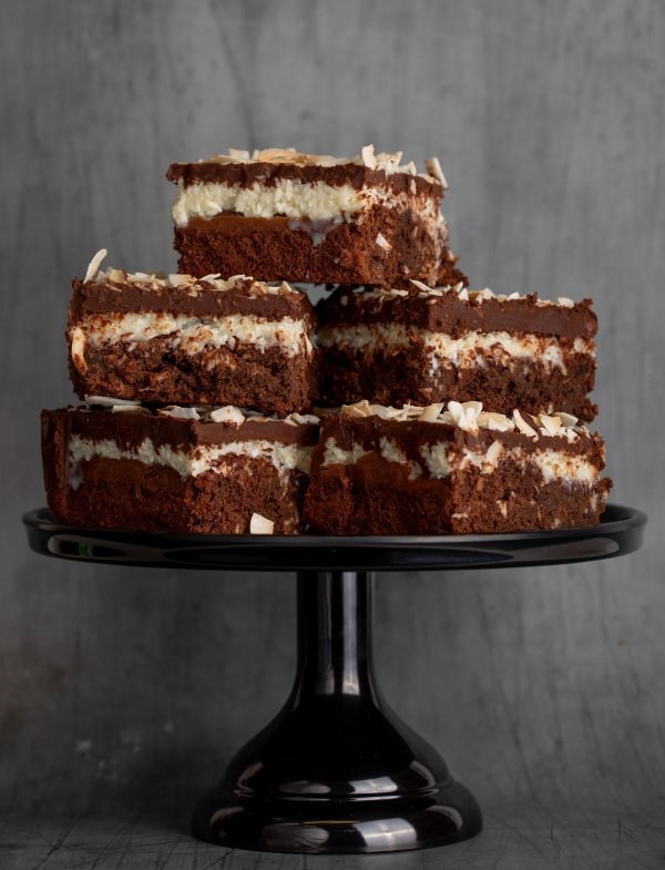 Deluxe coconut brownie