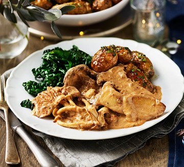 Deluxe mushroom stroganoff