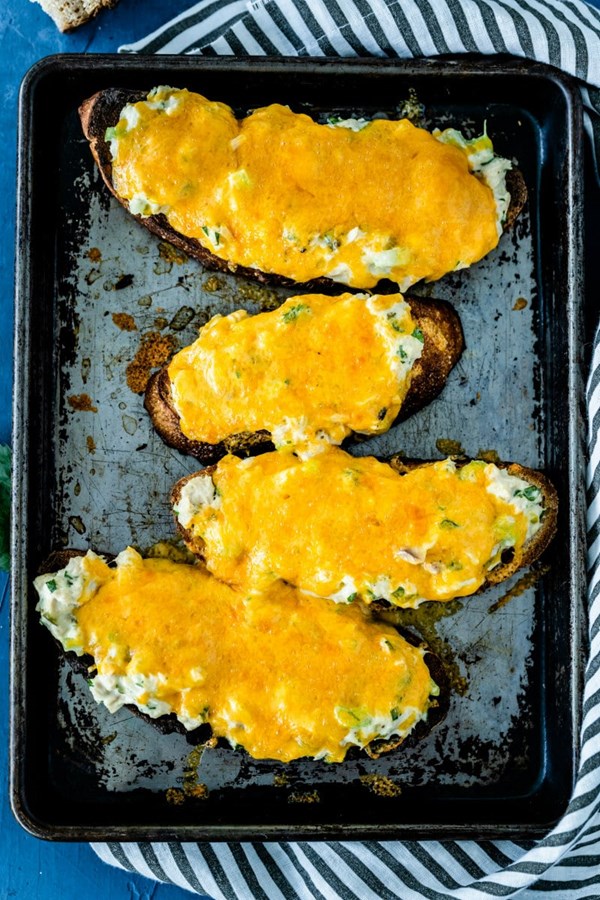 Deluxe tuna melts