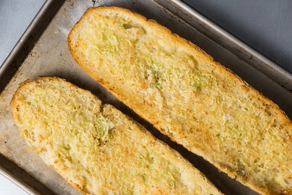 DePino garlic bread