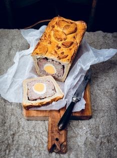 Derby picnic pie with eggs