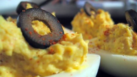 Deviled eggs with tuna and black olives
