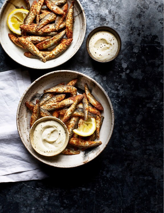 Devilled whitebait with roasted garlic mayo