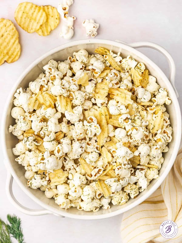 Dill pickle popcorn