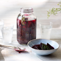 Dill-pickled beetroot