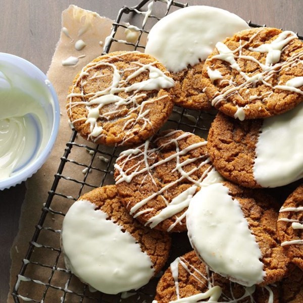 Dipped gingersnaps