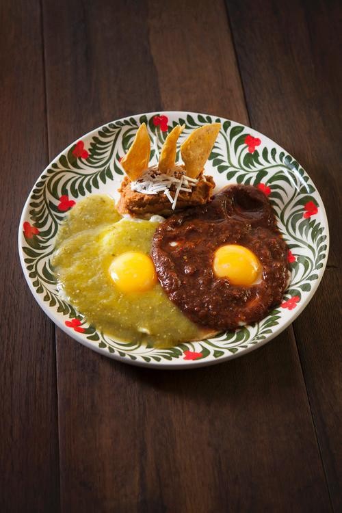 Divorced enchiladas (Enchiladas divorciadas)