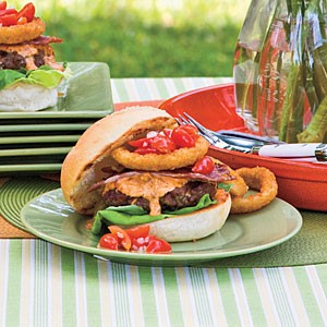 Dixie beef burgers with chowchow spread