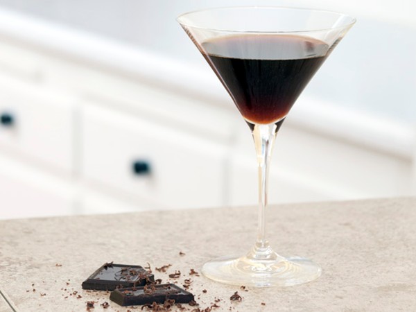 DIY chocolate liqueur