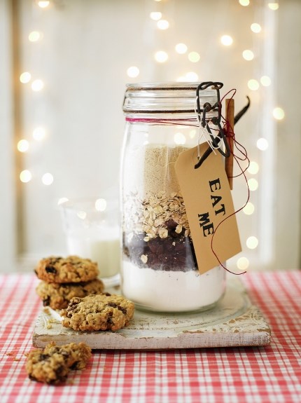 D.I.Y. cookie jars