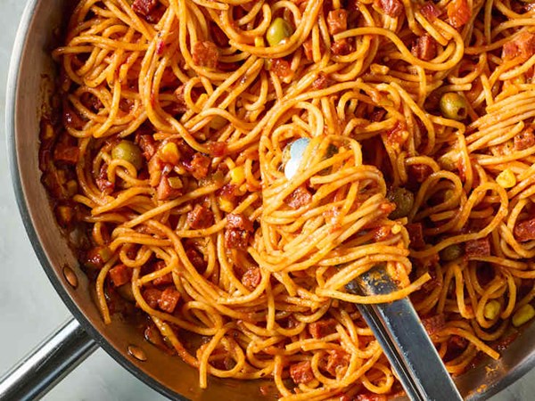 Dominican spaghetti (Espaguetis Dominicanos)