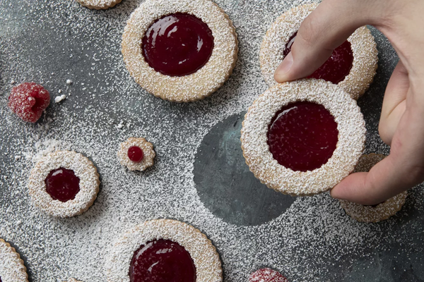 Dominique Ansel's linzer cookies