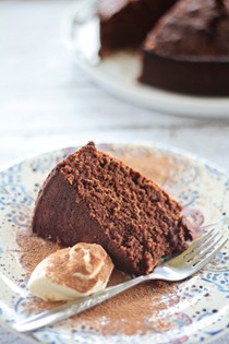 Donna Hay's melt & mix chocolate cake