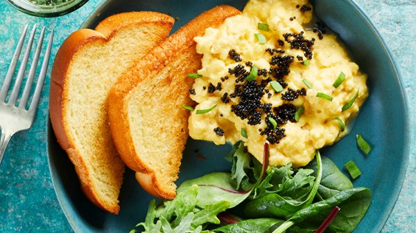 Double boiler scrambled eggs with crème fraîche