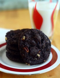 Double chocolate chunk pecan cookies