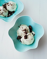 Double chocolate cookie crumble