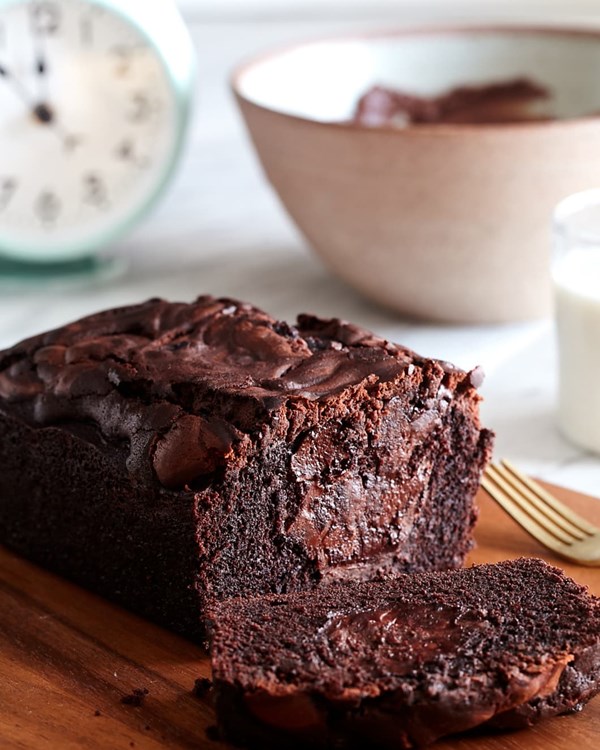 Double chocolate fudge-stuffed loaf cake