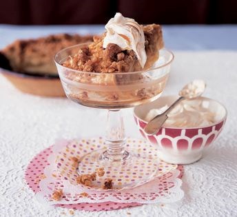 Double-crumble hot apple pies