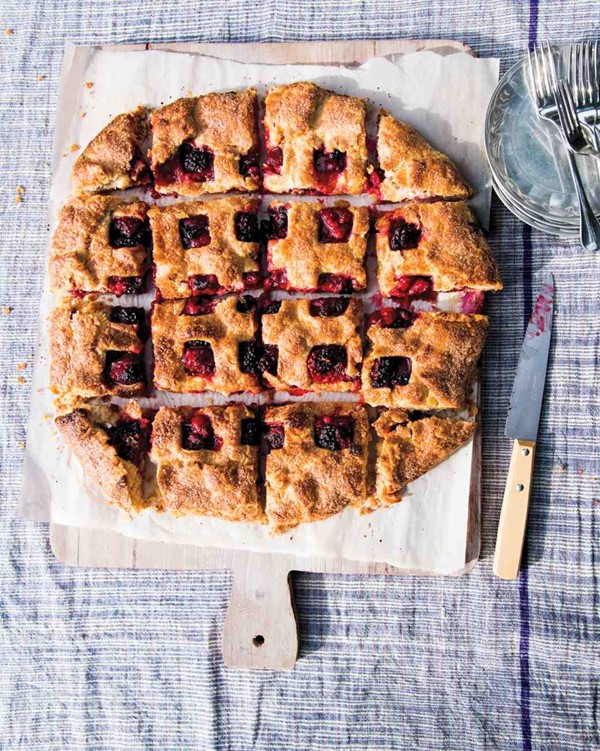 Double-crust berry free-form pie