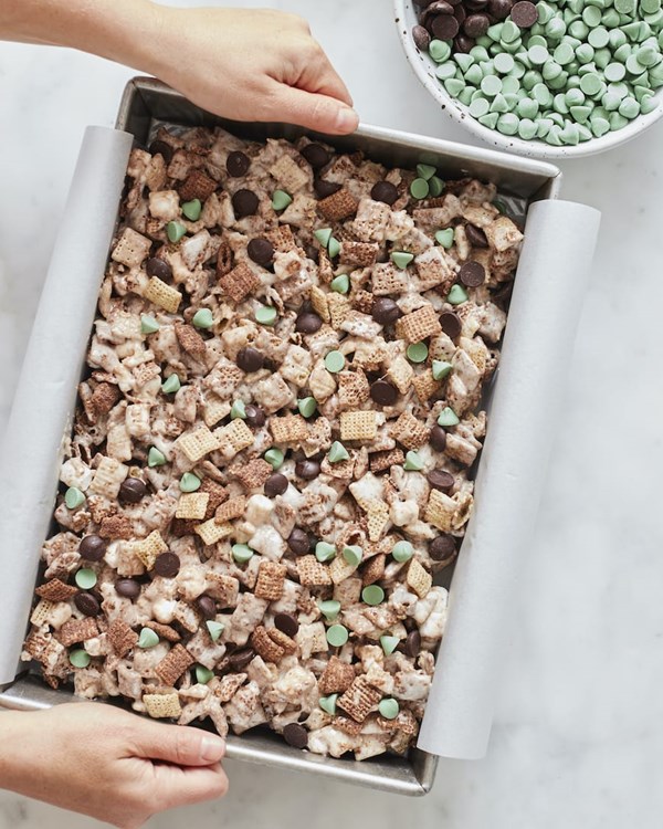 Double dark chocolate marshmallow mint Chex bars