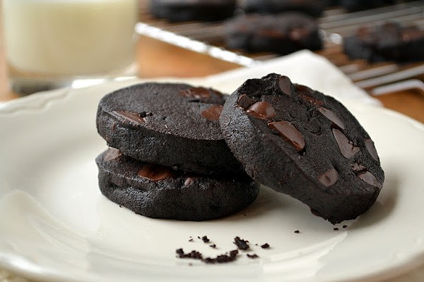 Double dark chocolate shortbread cookies