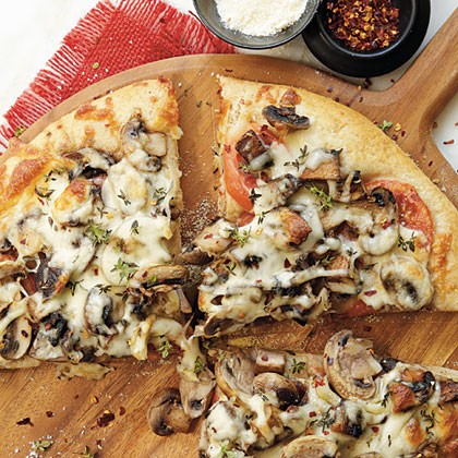 Double mushroom pizza