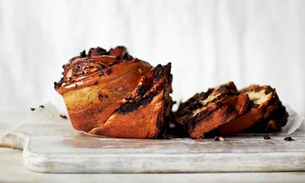 Doughnut babka