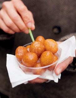 Doughnut balls (Lokma)