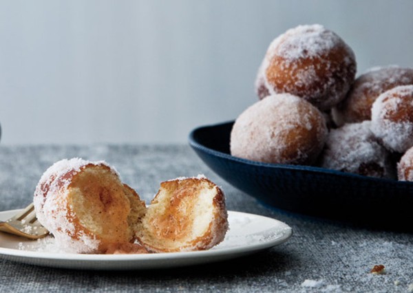 Doughnuts with grapefruit-vanilla jelly