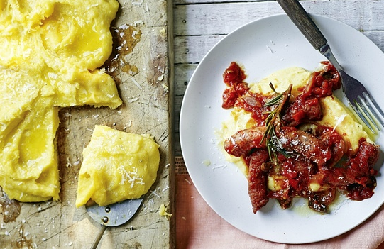 Dressed polenta with sausage