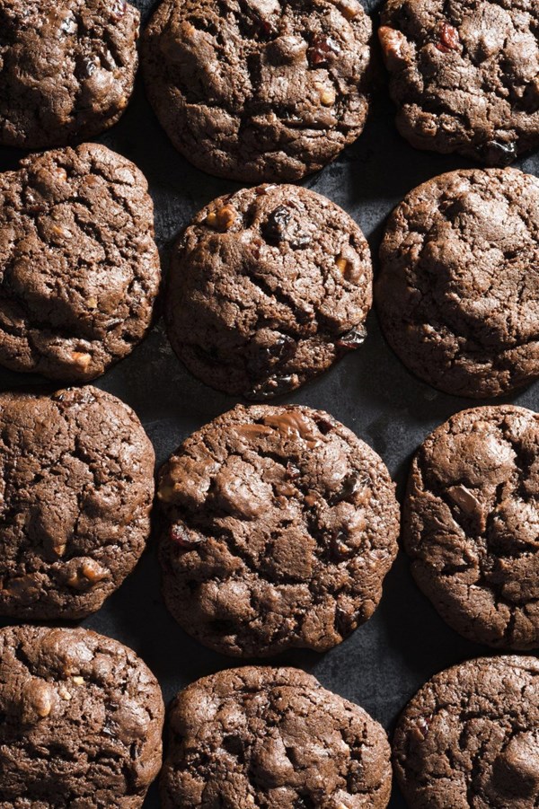 Dried cherry-chocolate chunk cookies