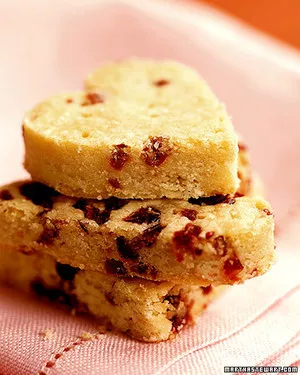 Dried-cranberry shortbread hearts