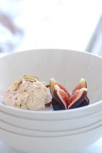 Dried fig icecream with fresh figs & pistachios