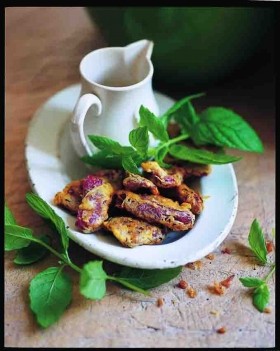 Dried tomato fritters (Frittelle di pomodori secchi)
