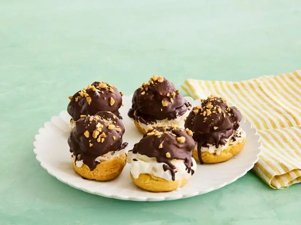 Drumstick profiteroles