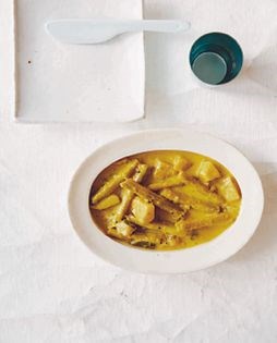 Drumstick tree curry (Murunga hodi)