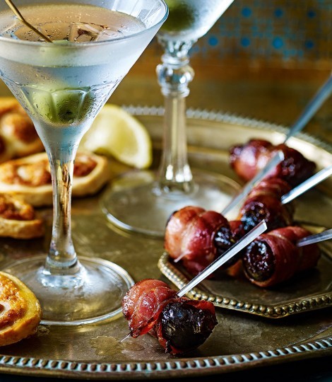 Drunk Spanish devils on horseback