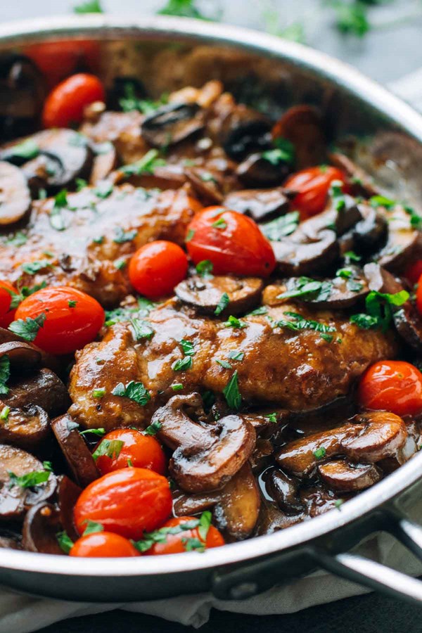 Drunken chicken Marsala with tomatoes